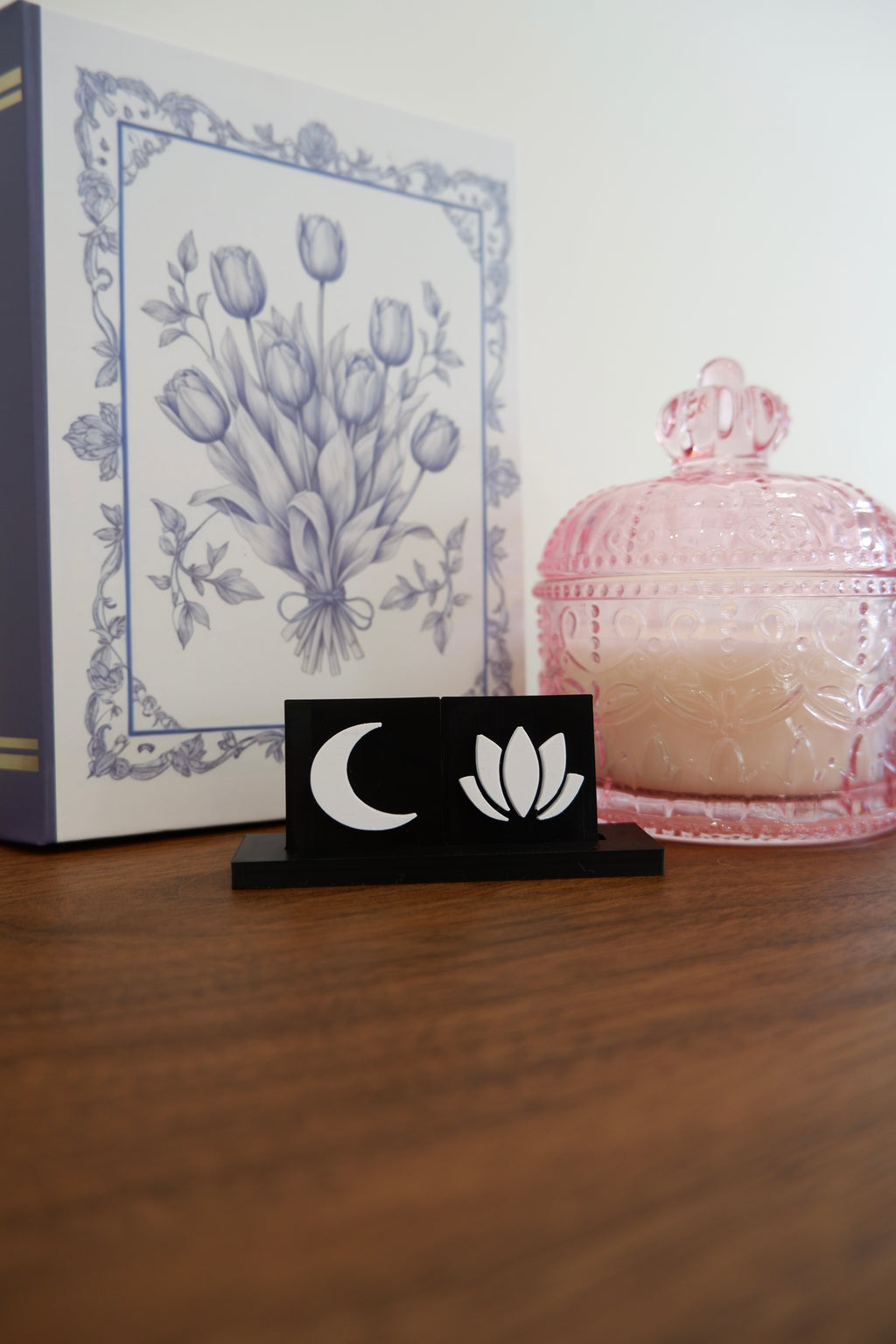 Lotus & Lune
