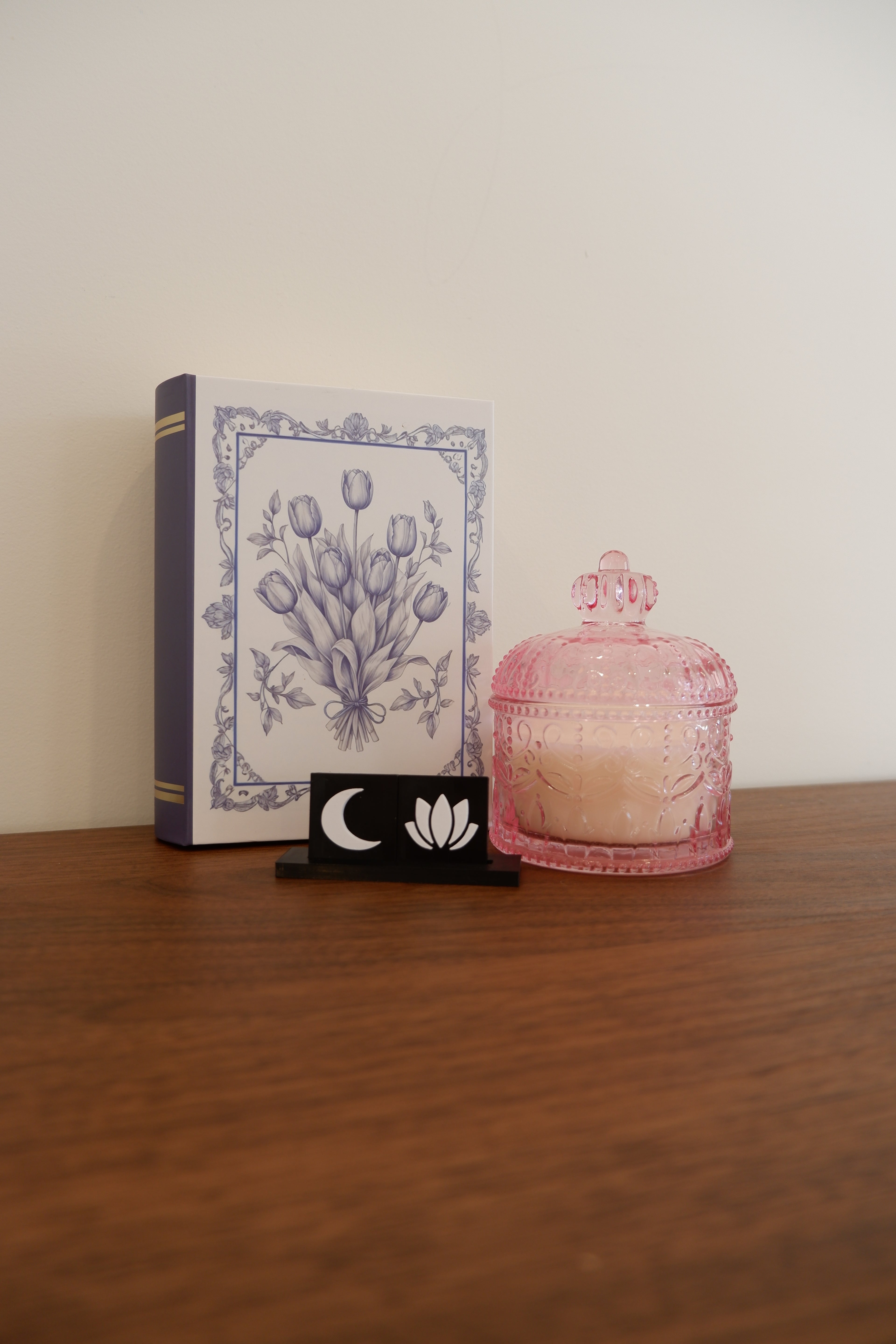 Lotus & Lune
