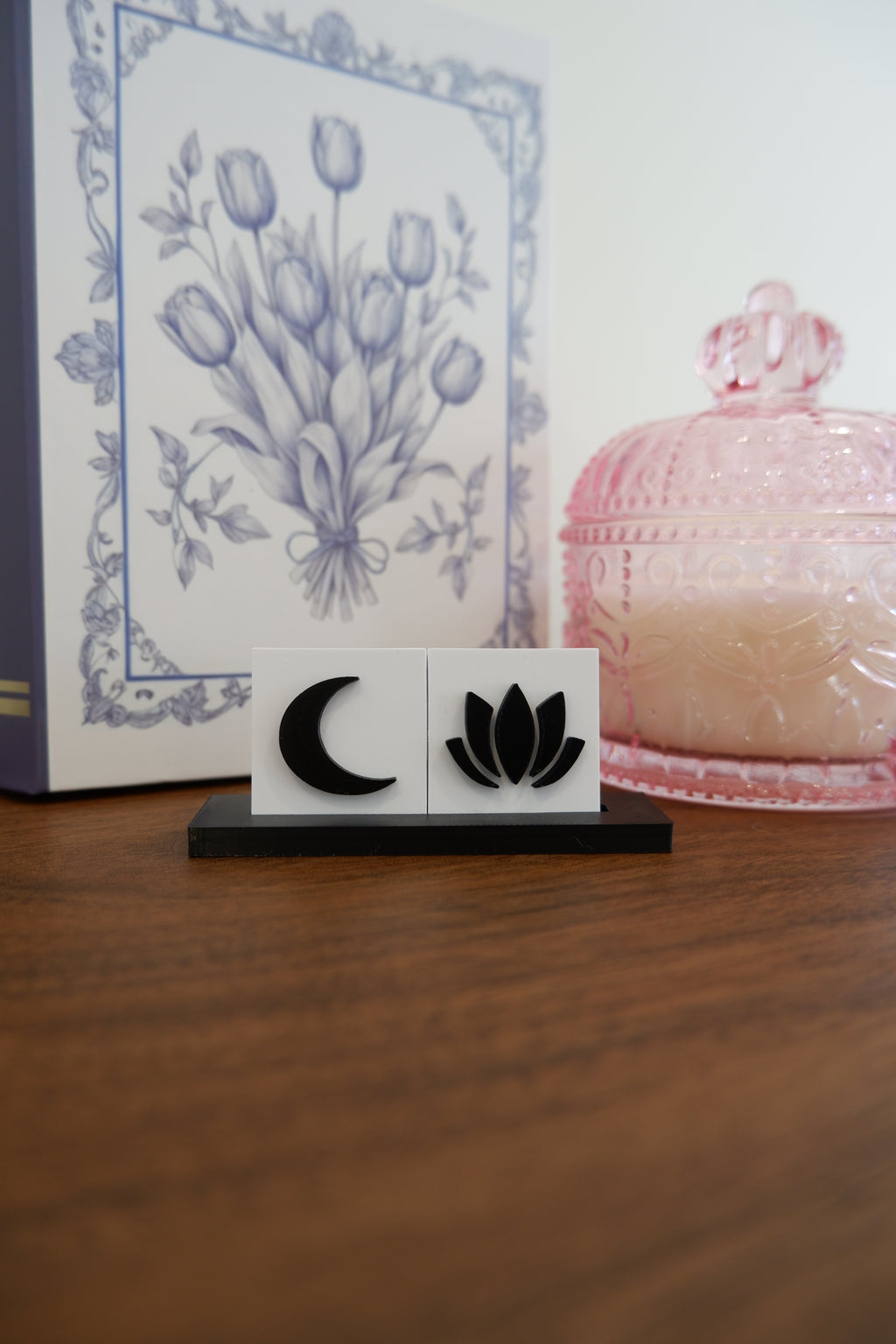 Lotus & Lune